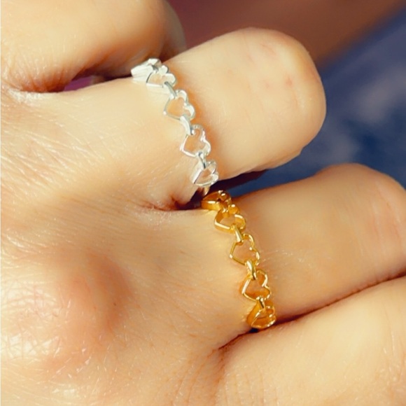 14K Gold Vermeil Heart Band Ring - Picture 12 of 17